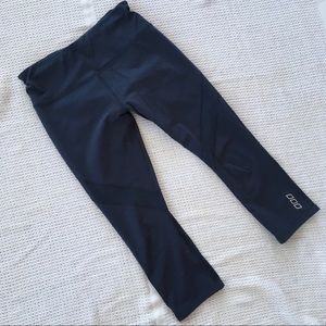 Lorna Jane activewear Capri leggings